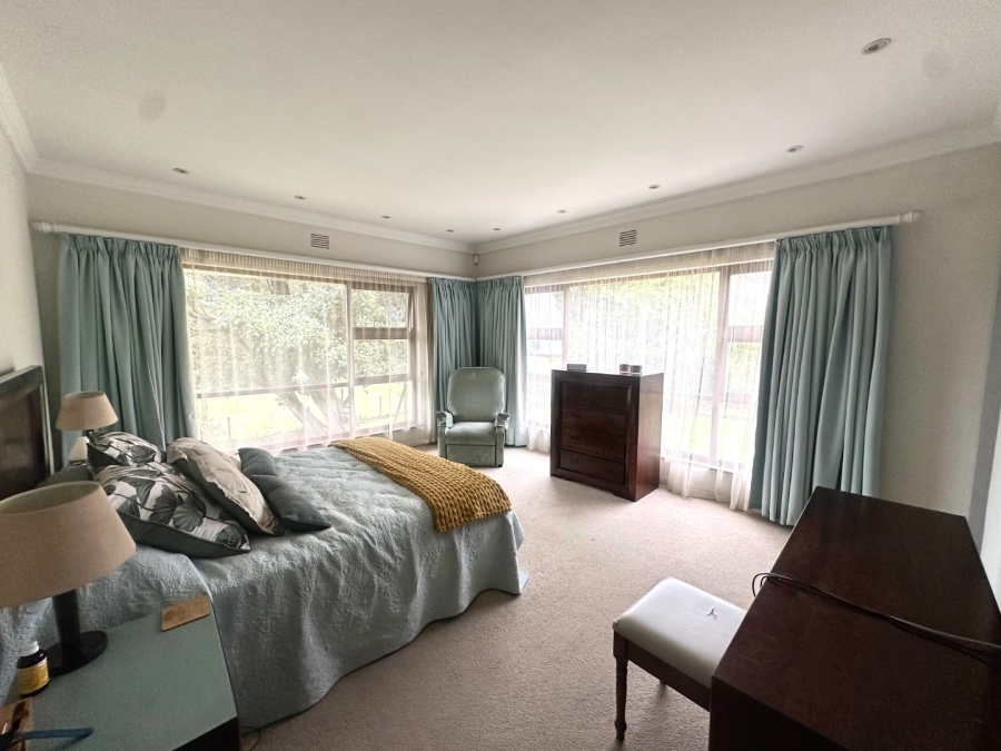 6 Bedroom Property for Sale in Dormehls Drift Western Cape